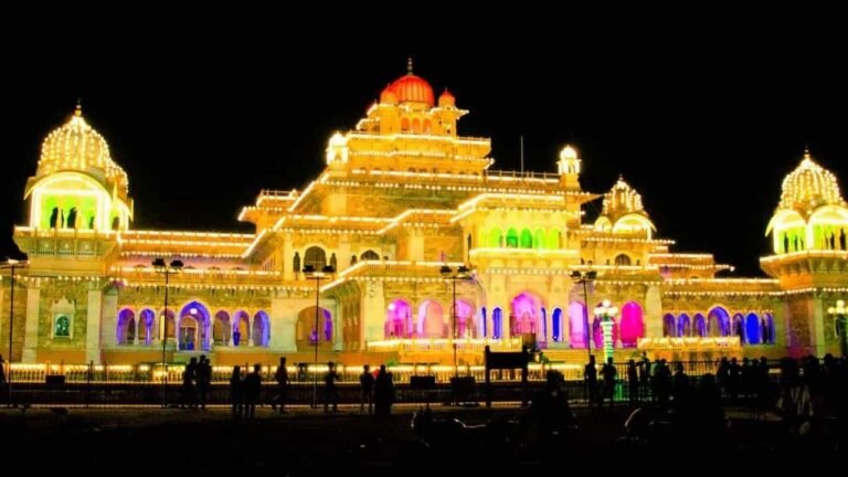 Jaipur Night Wonders: A Guided Night Walking Tour
