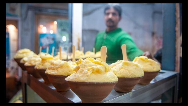 Tastes of Varanasi: A Foodie's Walking Tour