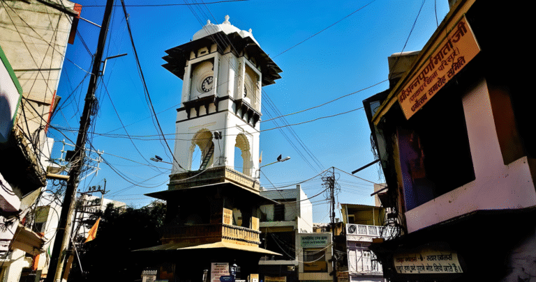 Udaipur: Cultural & Heritage Walking Tour with Snacks