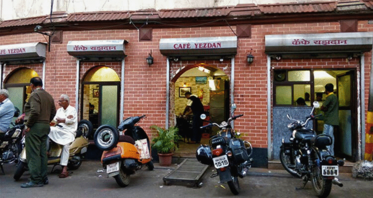 Pune: Dinner Food Walking Tour: A Taste of Legacy