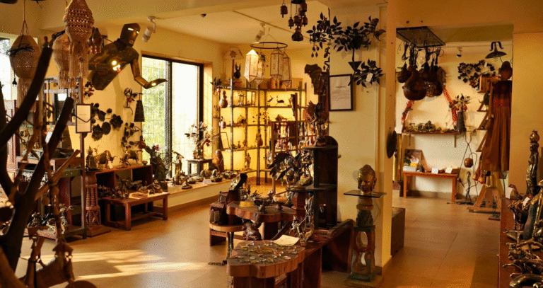 Pune: Day Trip to Mahabaleshwar with Lunch (AC Car Tour)