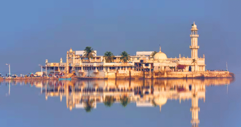 The Complete Mumbai Experience: A Full-Day Tour