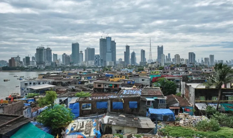 Mumbai: Dharavi Community Walking Tour with Local Guide