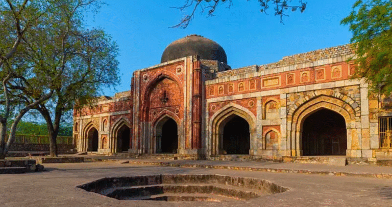 Beyond the Tourist Trail: Delhi's Best Kept Secrets
